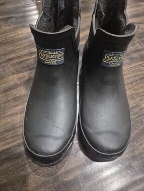 Pendleton Chelsea Rain Boots Faux Shearling Lined Waterproof Black Size 9 / 40